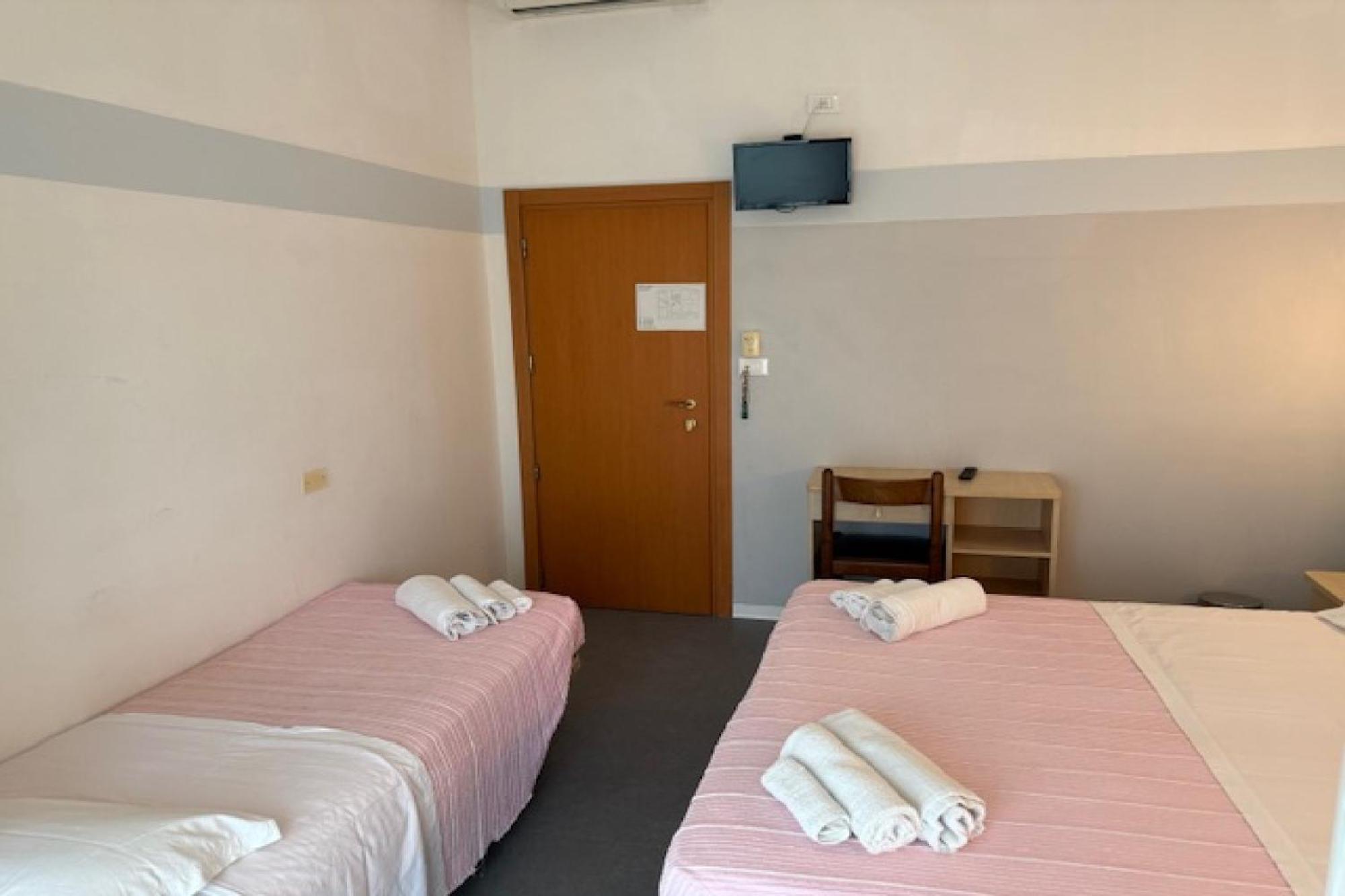 Hotel Nives Rimini Exterior foto